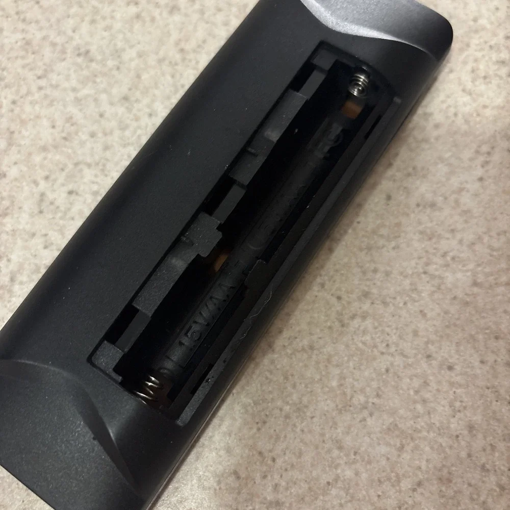 ORIGINAL OEM VIZIO VR17 TV Remote Control (NO KEYBOARD) Working Wireless‎